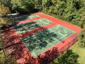 24 Thorngrove Lane, Dix Hills NY 11746