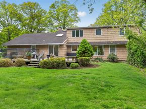 24 Thorngrove Lane, Dix Hills NY 11746