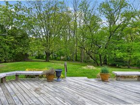 24 Thorngrove Lane, Dix Hills NY 11746