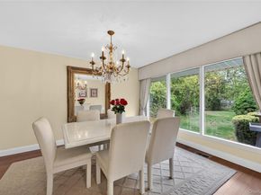 24 Thorngrove Lane, Dix Hills NY 11746