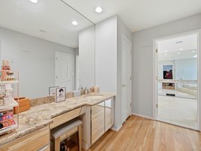 31 Sherwood Gate, Oyster Bay NY 11771