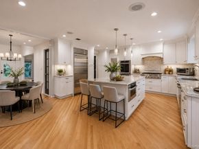 31 Sherwood Gate, Oyster Bay NY 11771