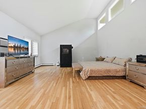 31 Sherwood Gate, Oyster Bay NY 11771