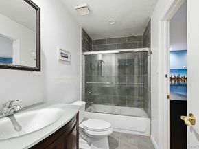 31 Sherwood Gate, Oyster Bay NY 11771