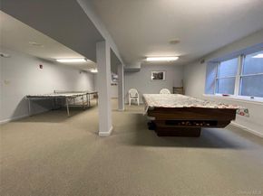 3 Primrose Lane 3, North Babylon NY 11703