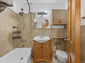 3176 Decatur Avenue 3A, Bronx NY 10467