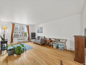 3176 Decatur Avenue 3A, Bronx NY 10467