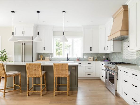 26745 Main Road, Cutchogue NY 11935