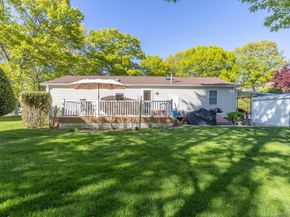 1407 Middle Road 83, Calverton NY 11933
