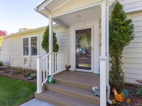 1407 Middle Road 83, Calverton NY 11933