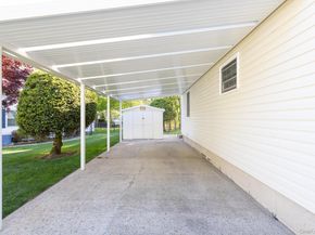 1407 Middle Road 83, Calverton NY 11933