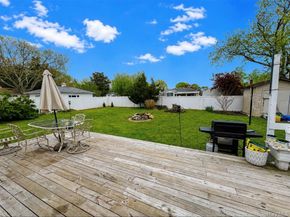 7 Bay Street, Center Moriches NY 11934