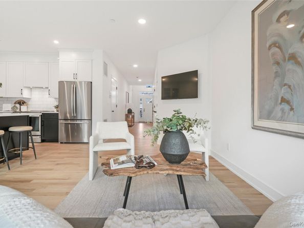2040 Crompond Road 21, Yorktown Heights NY 10598