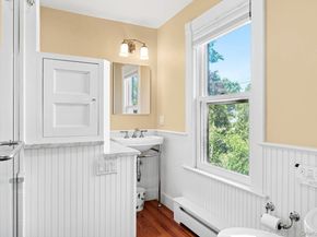 910 New Suffolk Avenue, Mattituck NY 11952