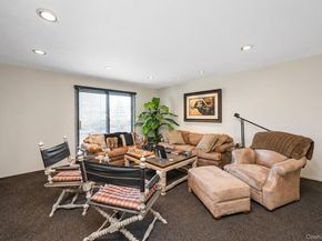 71 Eagle Chase, Woodbury NY 11797
