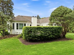41 Evergreen Circle, Manhasset NY 11030