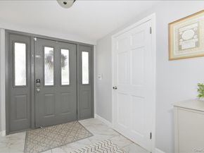 36 Barwick Street, Floral Park NY 11001