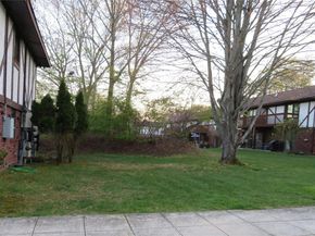 129 Bailey Court 129, Middle Island NY 11953