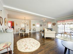 168-03 Powells Cove Boulevard 13, Beechhurst NY 11357