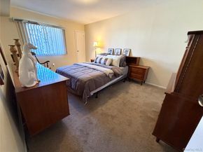 141 Cambridge Drive E 141, Copiague NY 11726