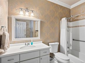 5 Lorien Place, Melville NY 11747