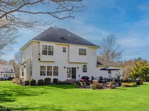 6 Ridge Court, Center Moriches NY 11934