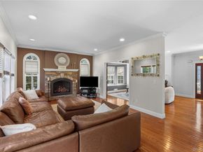6 Ridge Court, Center Moriches NY 11934