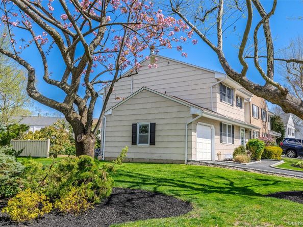 67 Manors Drive, Jericho NY 11753