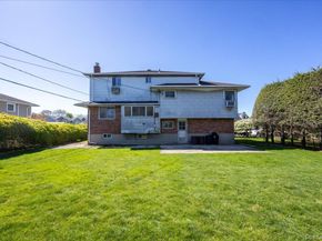 24 Roxbury Avenue, Plainview NY 11803
