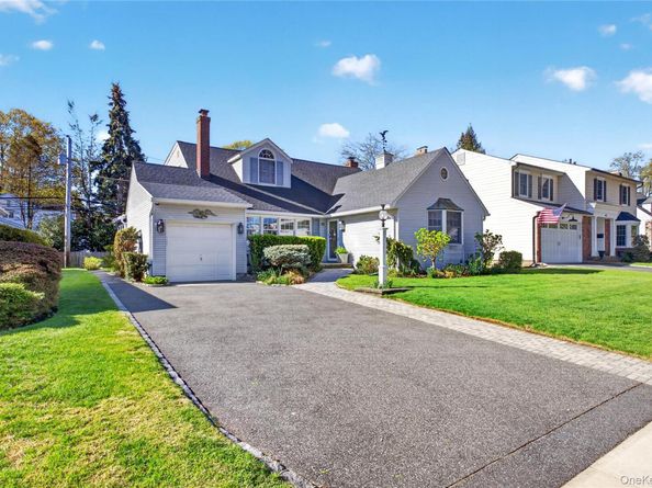 46 Mulberry Avenue, Garden City NY 11530