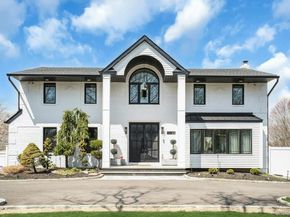 25 Quintree Lane, Melville NY 11747