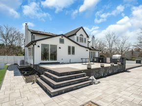25 Quintree Lane, Melville NY 11747