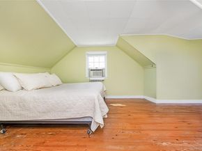 72 Seaman Road, Glen Cove NY 11542