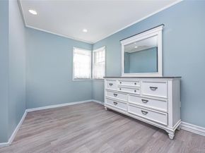 72 Seaman Road, Glen Cove NY 11542