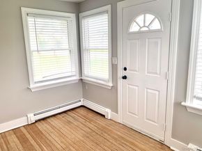 435 Middle Road, Riverhead NY 11901
