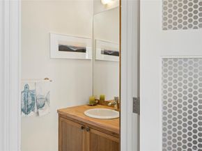 32 Tuthill Lane, Remsenburg NY 11960