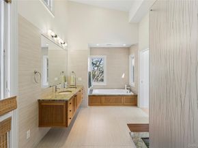 32 Tuthill Lane, Remsenburg NY 11960
