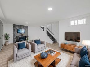 21 Yucca Road, Rocky Point NY 11778
