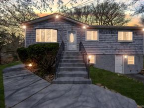 21 Yucca Road, Rocky Point NY 11778