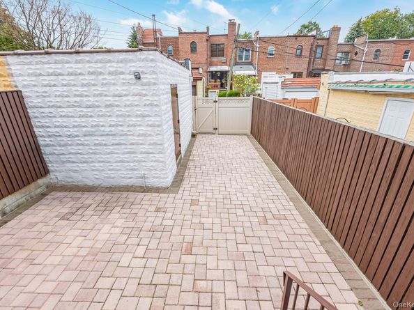 64-84 82nd Place, Middle Village NY 11379