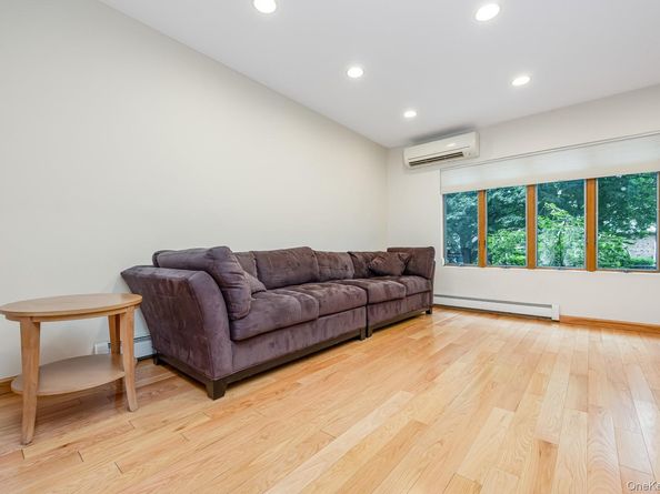 64-84 82nd Place, Middle Village NY 11379