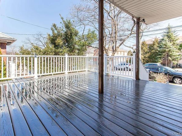 1560 200th Street, Bayside NY 11360