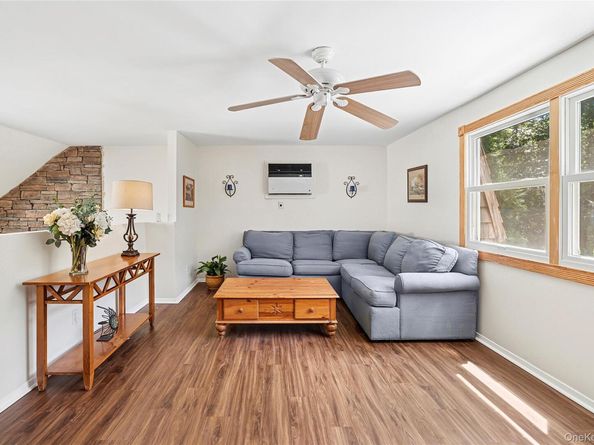 117 Trout Brook Lane, Aquebogue NY 11931