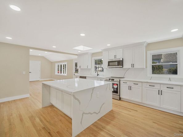 48 Vernon Street, East Patchogue NY 11772