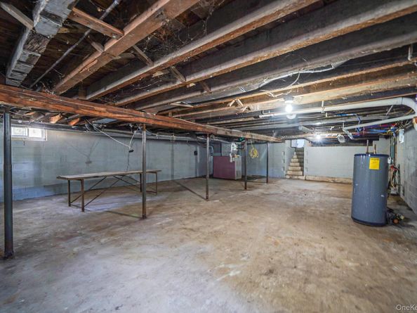 48 Vernon Street, East Patchogue NY 11772
