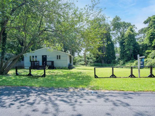 46 Saint George Drive, Shirley NY 11967