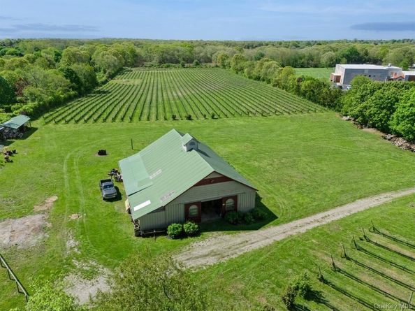 35950 Main Road, Cutchogue NY 11935