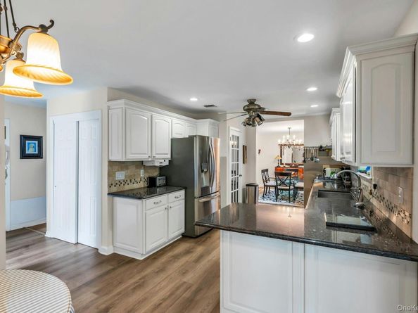 7 Silver Pond Circle, Commack NY 11725