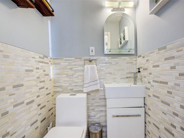 92-24 218 Street, Queens Village NY 11428