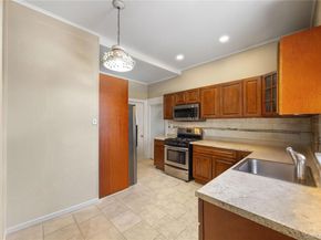 407 N Macquesten Parkway, Mount Vernon NY 10552